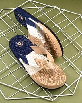 Men Colourblocked Thong Strap Flip Flops-image-28