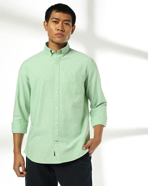 Buy NETPLAY Men Core Oxford Slim Fit Cott... Online | Ajio.com
