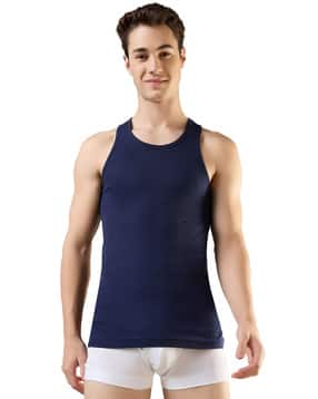 park avenue Men Sleeveless Round-Neck Vest-picture-15