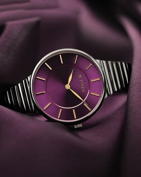 TITAN Women Aura Analogue Watch - NT95245KM01