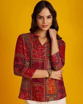 flowervelly Women Printed Fitted Top-picture-48