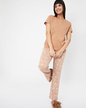 Woven Top & Pyjamas Set-image-36
