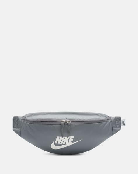 nike pouch bag