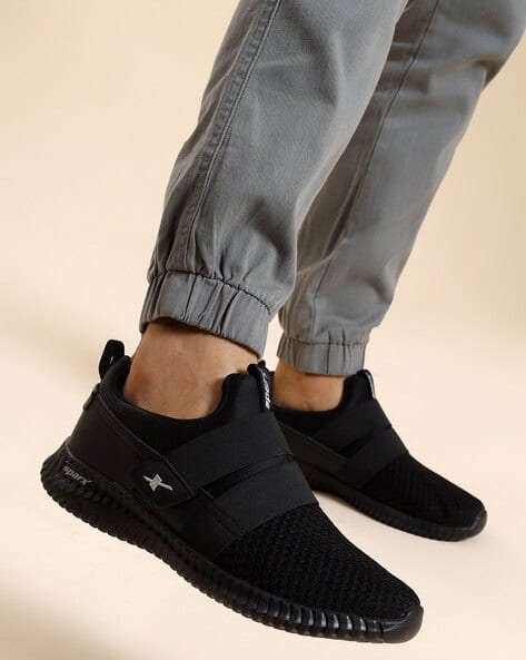 Men Knitted Slip-On Shoes with Flat Heels