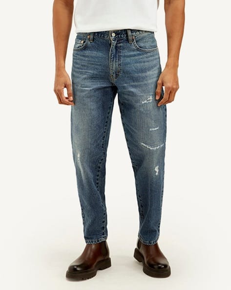 Men Lightly Distressed Relaxed Jeans with 5-Pocket Styling