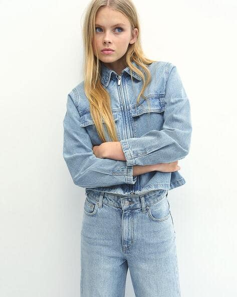 Women Lightly Washed Regular Fit Denim Jacket