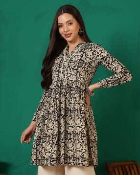 svaraa Women Printed Relaxed Fit Tunic -picture-36