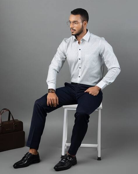 LOUIS STITCH Men Regular Fit Shirt with Full Sleeves