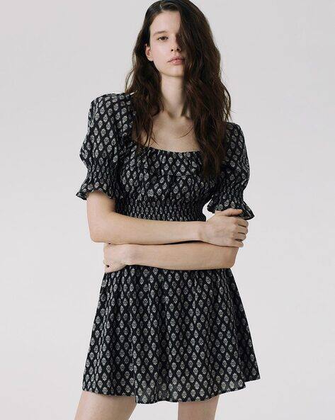 slim fit dress slacks H&M Divided Black Ribbed Knit Cut-Out Neck Short Sleeve Fit & Flare Dr   Brie