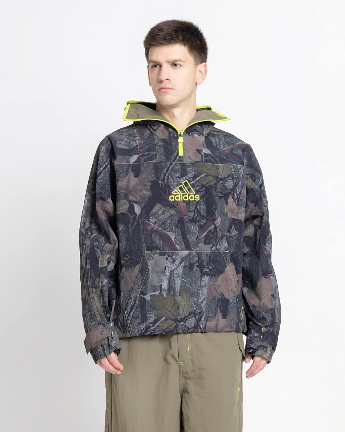 -1117Wx1400H-469749374-green-