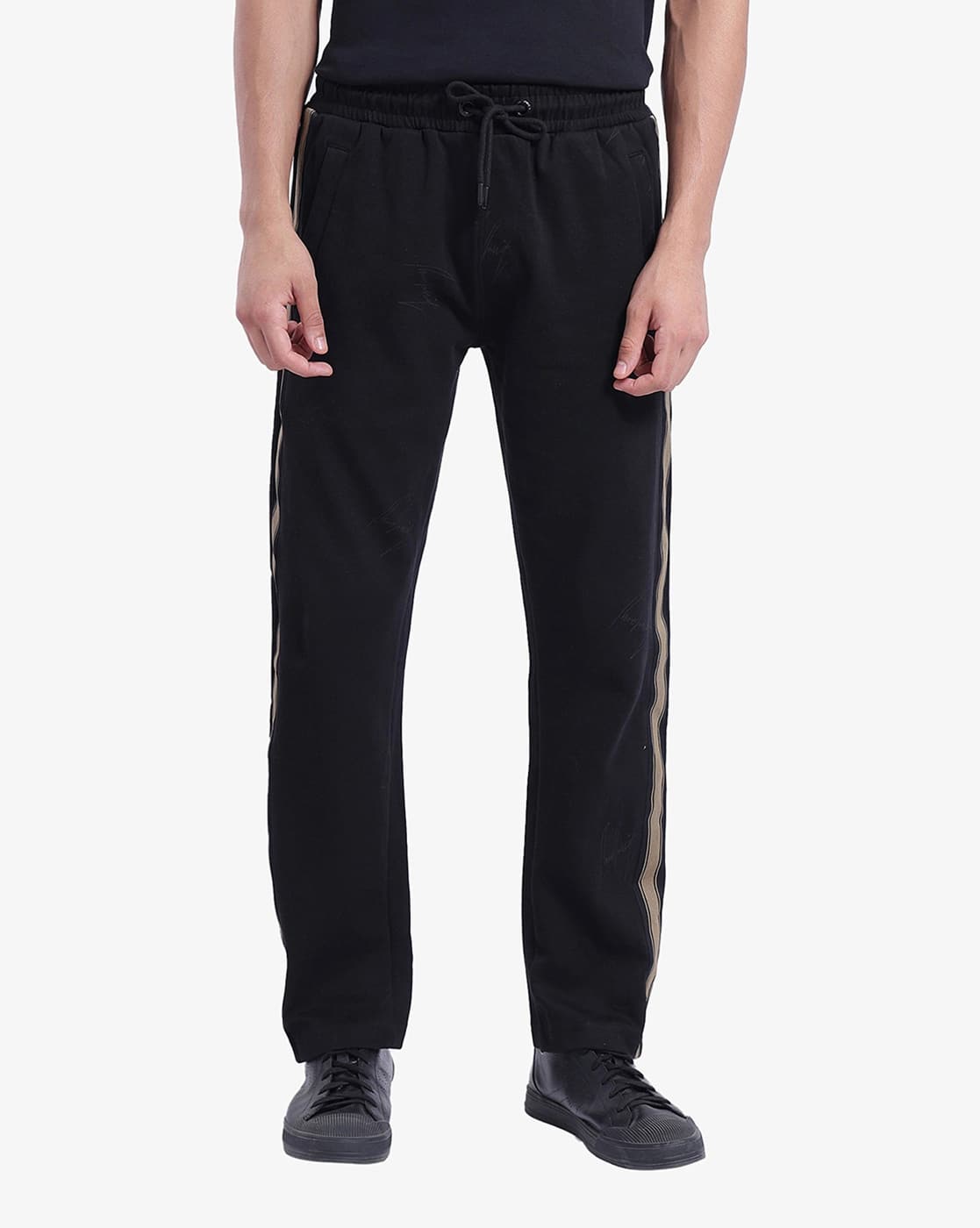 Men Mid Rise Relaxed Fit Trousers
