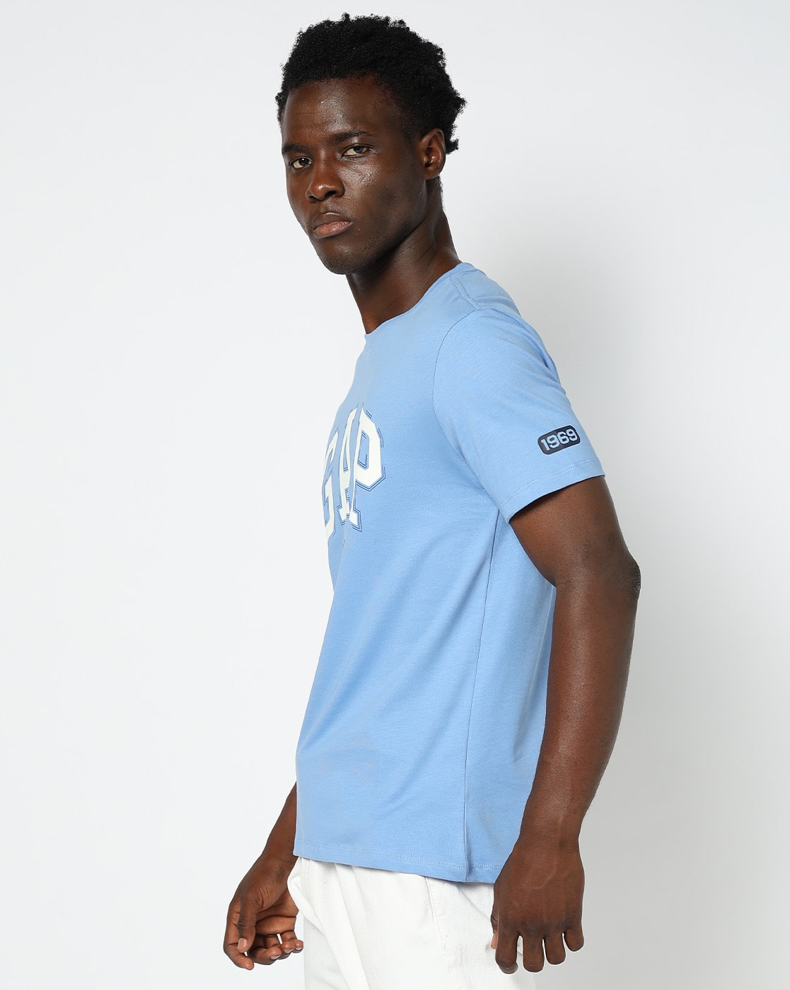 Buy GAP Men Brand Print Slim Fit Crew Online | Ajio.com