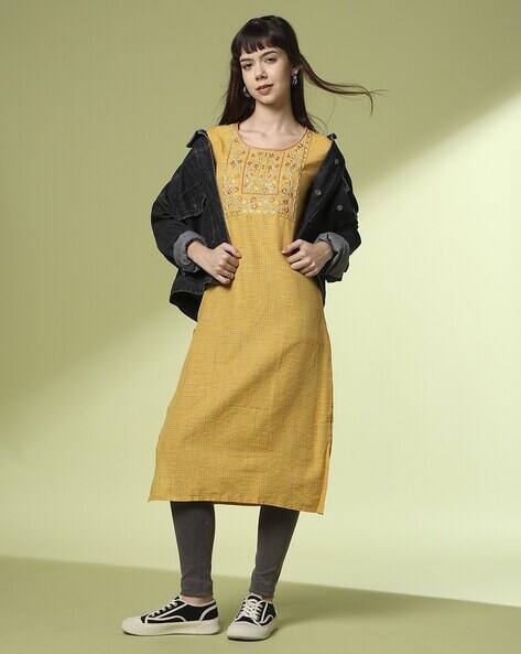 Acai Women Checked Round-Neck Straight Kurta