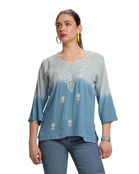Women Round Neck Slim Fit Top