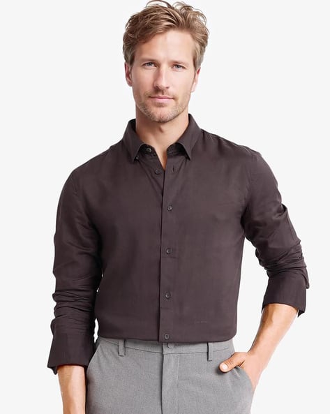 Men Regular Fit Shirt with Spread Collar