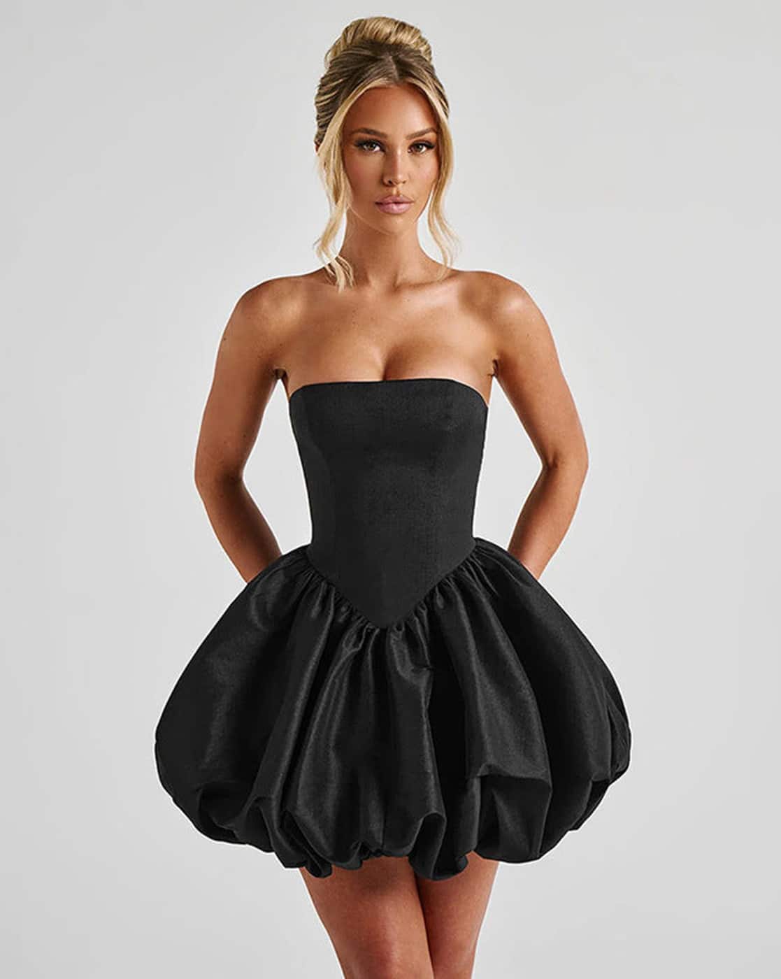-1117Wx1400H-701546370-black-