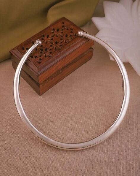 Viraasi Women Handmade Silver-Plated Hasli Necklace