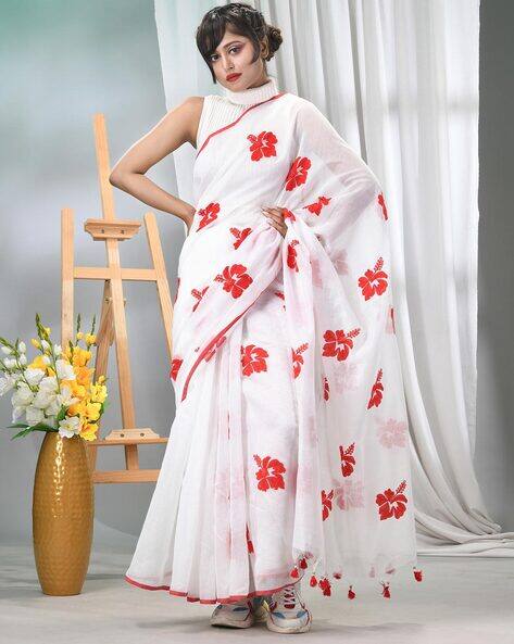 Desh Bidesh Women Embroidered Saree with Tassels
