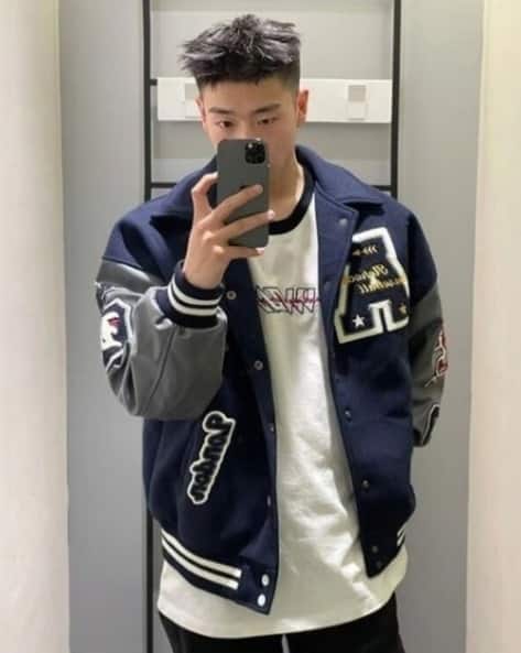 DIVAWALK Men Embroidered Regular Fit Bomber Jacket