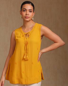 soch Women Rayon Crepe Embroidered Tunic With Thread Work-picture-41