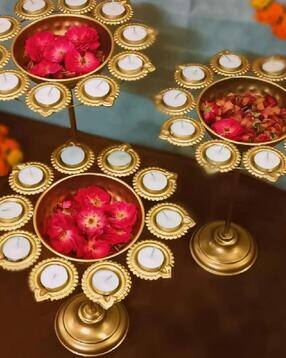 Metal Gold Urli Stick with Diyas - Set Of 3