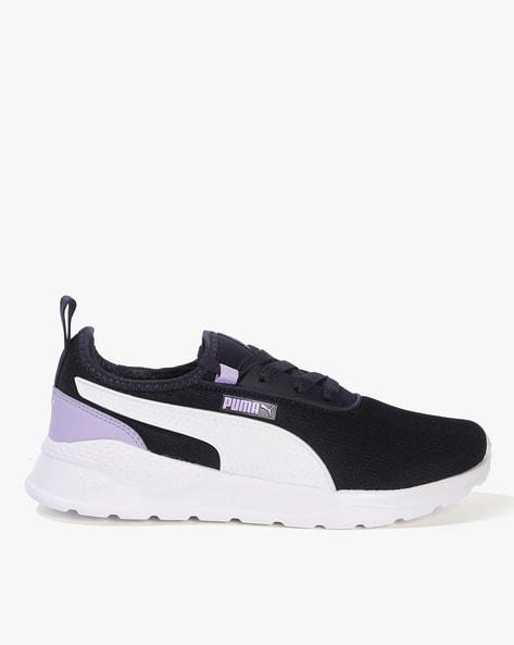 Women Snugride Wns Lace-Up Shoes - Main Image