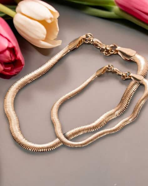 Oomph Women Gold Tone Chain Anklets