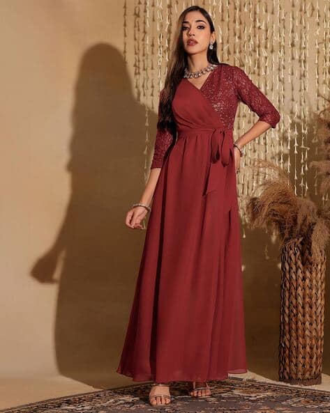 navy blue satin dress Women's Sloane Long Sleeve Maxi - In Size Small - Navy / Blue Size:10 1/2 kitten Zara Brown Short Uffled May be worn with