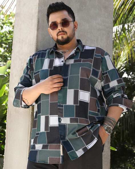 Instafab Plus Men Blocked Print Relaxed Fit Shirt