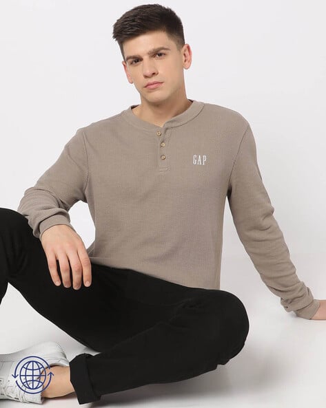 Buy GAP Men Slim Fit Henley T-Shirt Online | Ajio.com