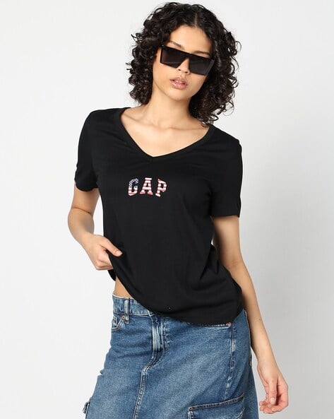 Women Relaxed Fit V-Neck T-Shirt