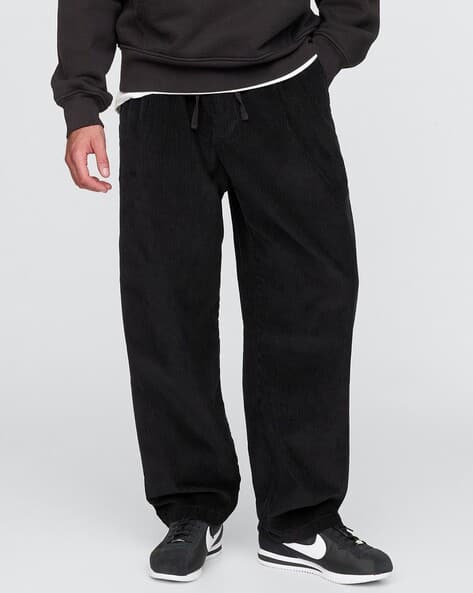 Buy GAP Men Baggy Fit Mid Rise Single Online | Ajio.com
