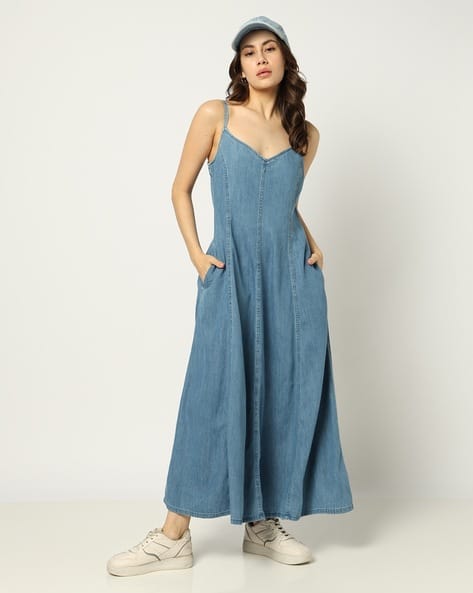 Buy GAP Women Washed V-Neck Maxi Fit ... Online | Ajio.com Buy GAP Women Washed V-Neck Maxi Fit ... Online | Ajio.com