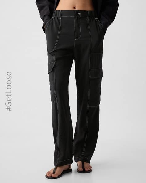 Women Relaxed Fit High-Rise Pull-On Cargo Pants