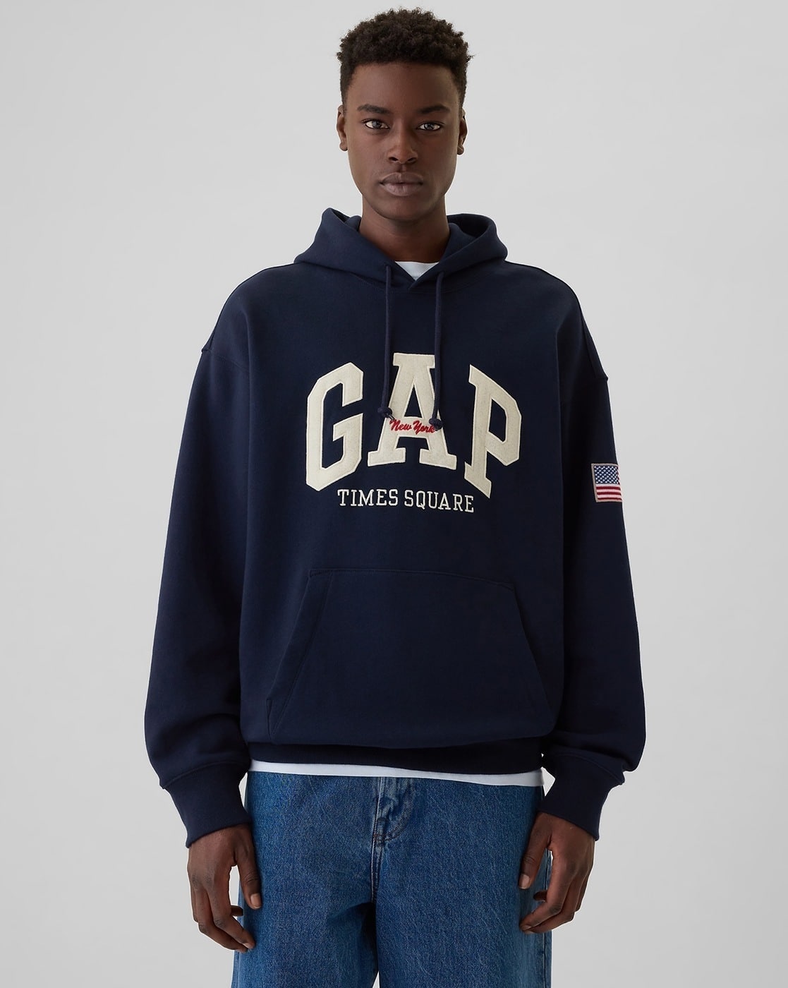 Buy GAP Logo Print Hooded Sweashirt w Online | Ajio.com