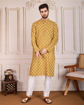 ekasya Men Regular Fit Mandarin-Neck Kurta-picture-50