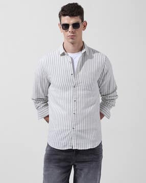 the indian garage co Men Striped Regular Fit Shirt with Patch Pocket-picture-42