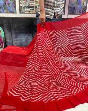revangi Women Leheriya Print Saree with Contrast Border-picture-9