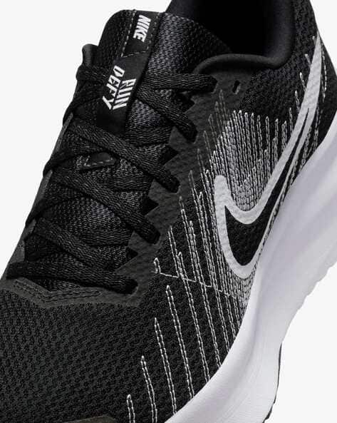 nike sports shoes starting price