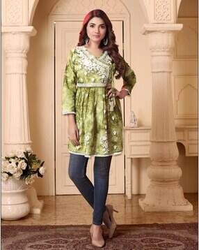 nyrika Women Embellished Angrakha Kurta with V-Neck-picture-17