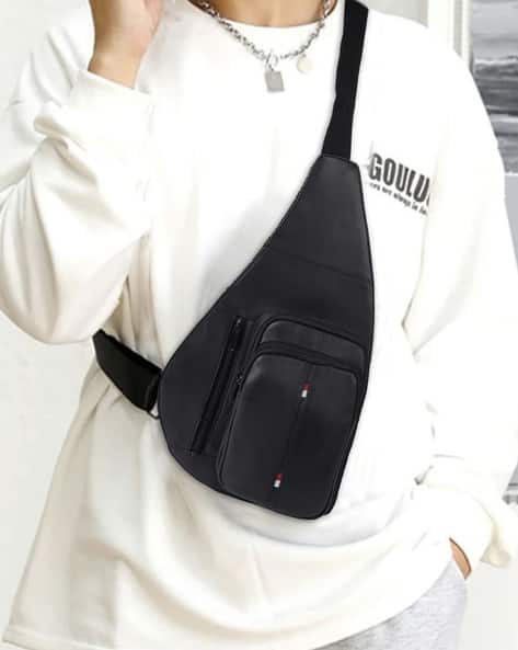 cimoni Men Shoulder Bag with Zip Closure