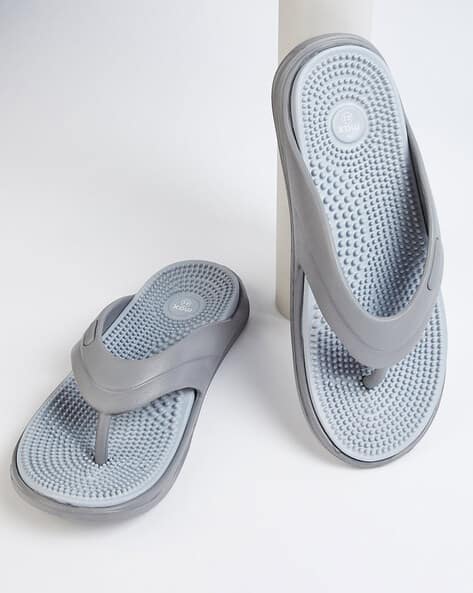 max v strap slippers