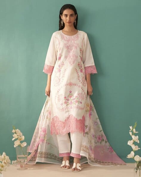 Autumn Lane Women Floral Print Straight Kurta with Pants & Dupatta