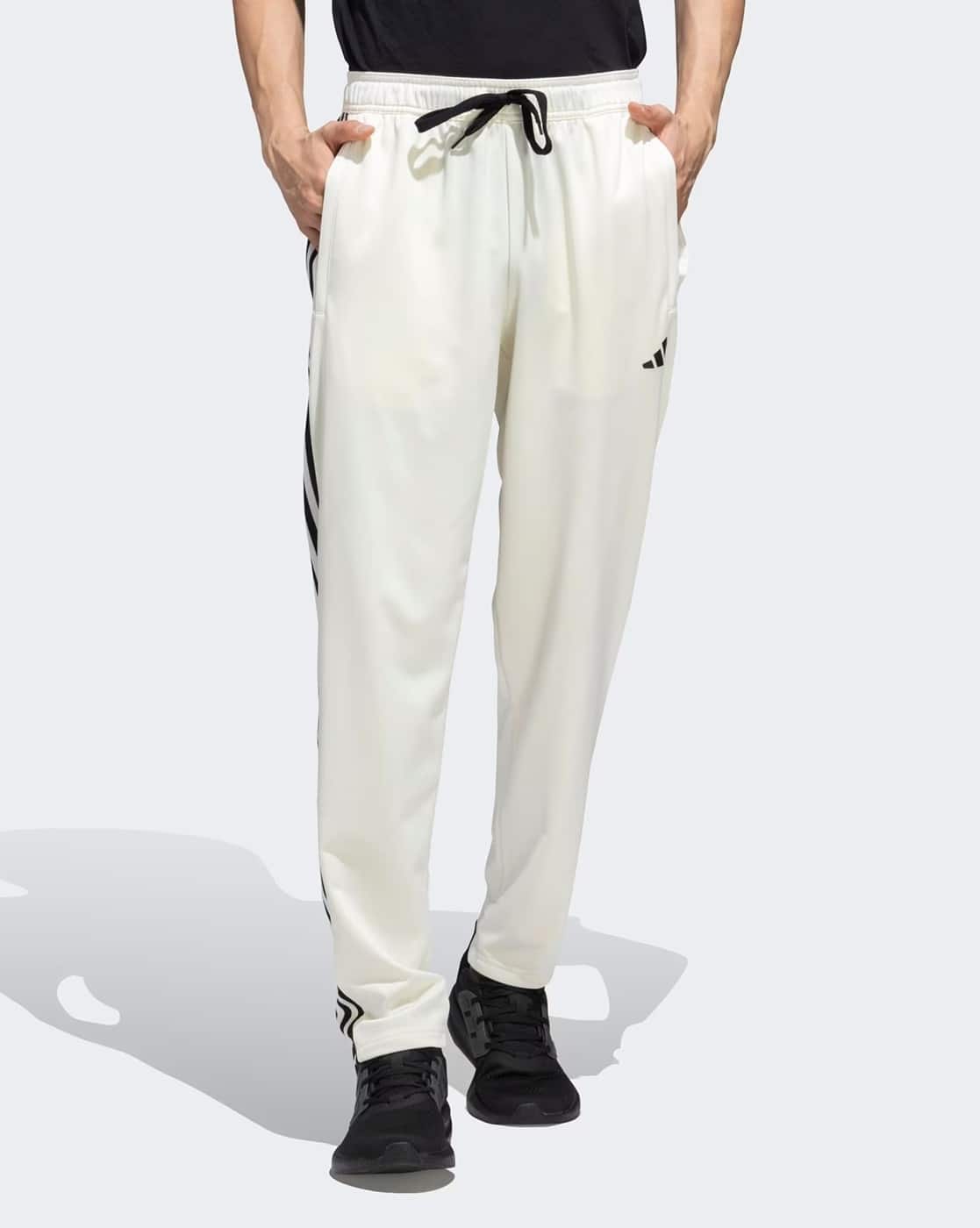 -1117Wx1400H-469698326-white-