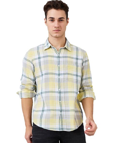 SPYKAR Men Checked Slim Fit Shirt