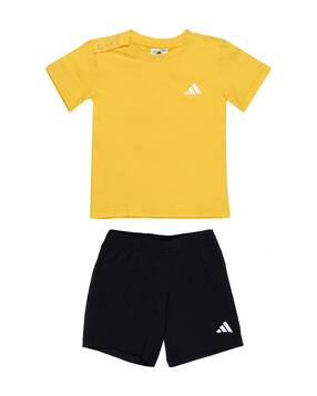 adidas kids Boys T-Shirt & Shorts Set with Placement Logo-picture-15