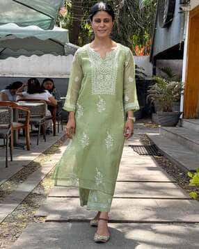svaraa Women Embroidered Straight Kurta & Pants Set-picture-26