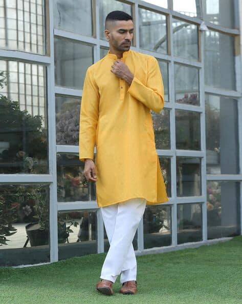Men Regular Fit Long Kurta with Mandarin Collar