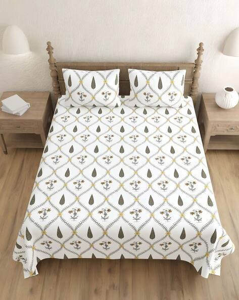Bombay Spreads 250 TC Floral Print King-Size Bedsheet with Pillow Covers
