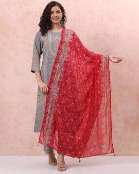 Women Floral Print Dupatta with Tassels-image-29